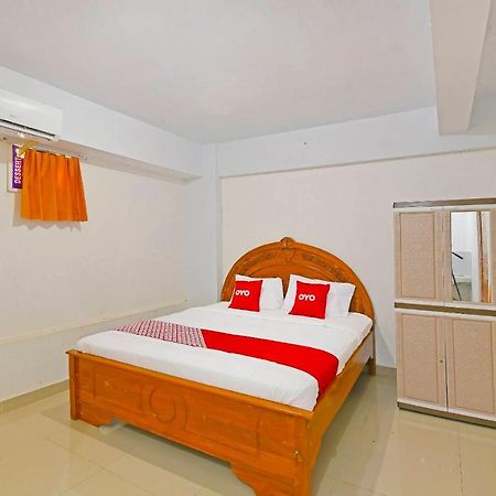 Oyo 90967 Soka Asri Guest House Darmasaba Buitenkant foto
