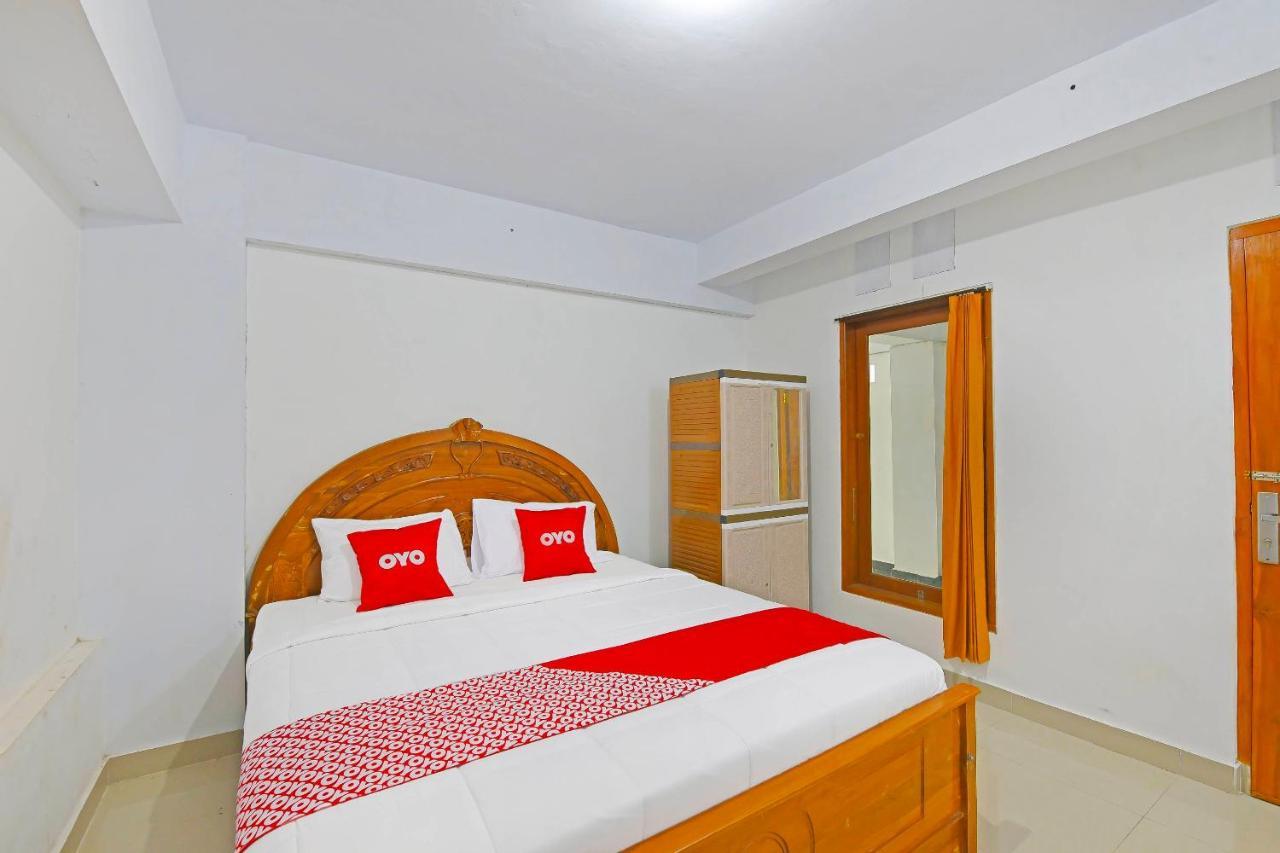 Oyo 90967 Soka Asri Guest House Darmasaba Buitenkant foto